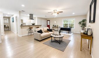 1208 Ebony Cir, Alice, TX 78332
