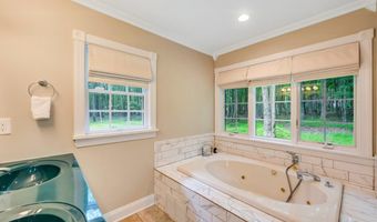 108 Tall Oak Rd, Albrightsville, PA 18210