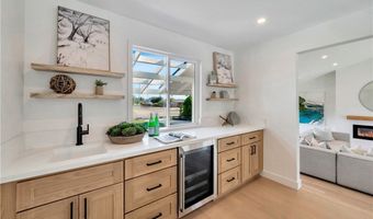 2613 W Chanticleer Rd, Anaheim, CA 92804
