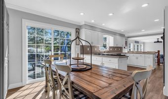 23 Pelican Dr, Bayville, NJ 08721