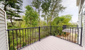 2731 Bristol Rdg Dr, Ann Arbor, MI 48105