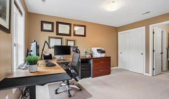 22 Elizabeth Way, Bedford, NH 03110