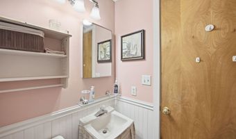 14 Parker Rd 5, Campton, NH 03223