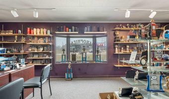 1916 S Wayne St, Auburn, IN 46706
