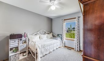 11462 Four Seasons Dr, Batesville, IN 47006