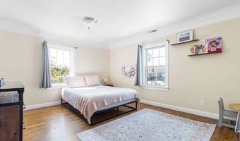 32 Jewett St, Boston, MA 02131