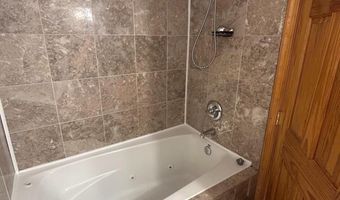 864 BENNINGHAUS Rd, Baltimore, MD 21212