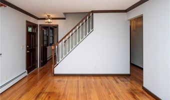 12 Overlook Rd, Narragansett, RI 02882