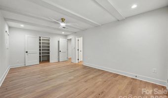 2000 Kilborne Dr, Charlotte, NC 28205