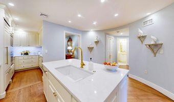300 Boylston St 601, Boston, MA 02116