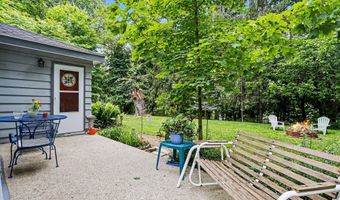 330 Catherine Ct, Allegan, MI 49010