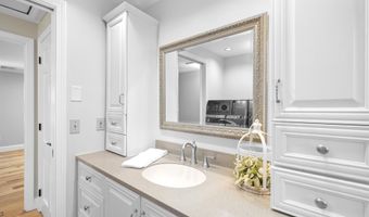 37 Birchwood Cir, Bedford, NH 03110