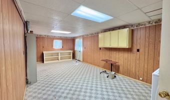 101 7th Ave NW, Bowman, ND 58623