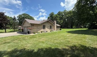 105 Beechwood Dr, Beaver, WV 25813