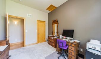 7980 NE 27th Ave, Altoona, IA 50009