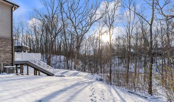 1091 Green Rd, Ann Arbor, MI 48105