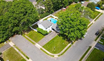 1 Lafayette Ct, Barnegat, NJ 08005
