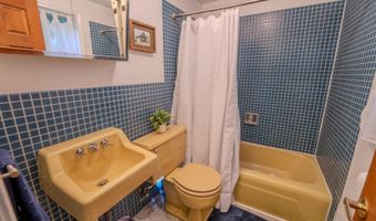 82 Pond Rd, Campton, NH 03223