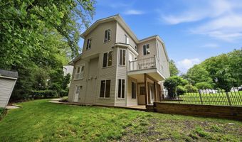 8474 ARARAT Ct, Annandale, VA 22003