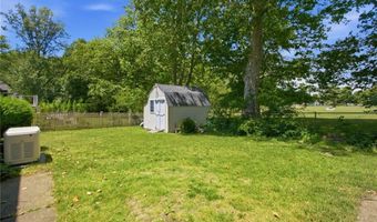 10 Kerins Ter, Newport, RI 02840