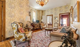 305 N Main St, Alma, WI 54610