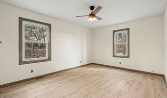 2896 Plattevale Dr, Ashland, NE 68003