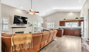 5151 Comanche Dr, La Mesa, CA 91942