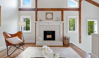 136 Goose Hill Rd, Chester, CT 06412