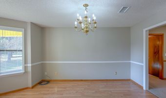 112 River Oaks Dr, Bainbridge, GA 39819