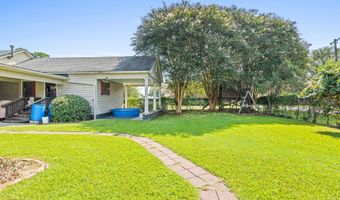 208 S Guegnon St, Abbeville, LA 70510