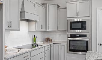 428 Brighton Way, Aberdeen, NC 28387