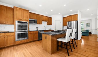 2642 FOREMAST Aly, Annapolis, MD 21401
