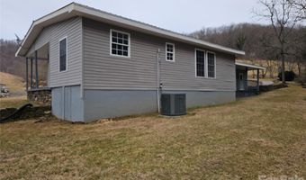 656 Water St, Bakersville, NC 28705