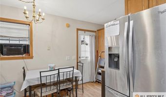 4 Jessie Ln, Avenel, NJ 07001