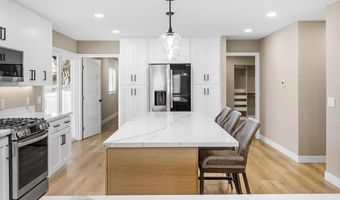7226 San Bartolo St 204, Carlsbad, CA 92011
