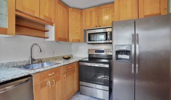 7110 COVENTRY Rd, Alexandria, VA 22306