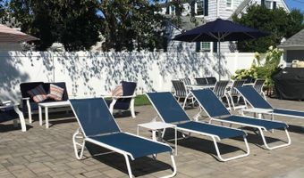 35 Bristol Pl, Bay Head, NJ 08742