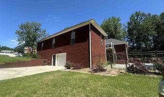 1969 Autumn Creek Dr, Arab, AL 35016