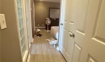 140 Alden Ave, Warwick, RI 02886