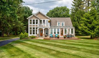 3235 Lakeview Dr, Allegan, MI 49010