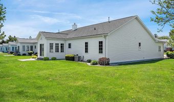 923 W WINDTREE Dr, Appleton, WI 54914