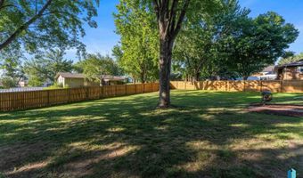 404 Jefferson Dr, Alcester, SD 57001