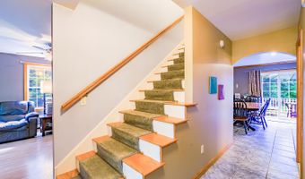 290 Castle Island Rd, Belgrade, ME 04917