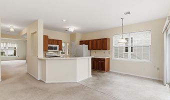 6 Swan Lake Ct, Barnegat, NJ 08005