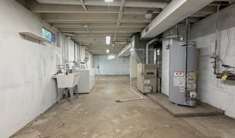 1222 E Kensington Rd, Arlington Heights, IL 60004