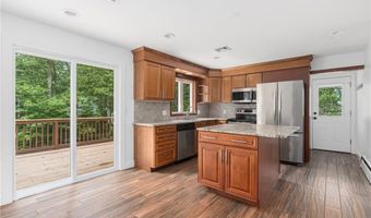 14 Bishop Hill Rd, Johnston, RI 02919