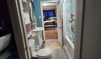 718 N 4th St, Arkansas City, KS 67005
