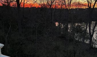 117 HARVESTER Dr, Lake Frederick, VA 22630