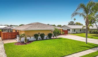 6517 SOLITAIRE PALM Way, Apollo Beach, FL 33572