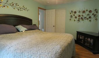 28 Savoy St, Billerica, MA 01862